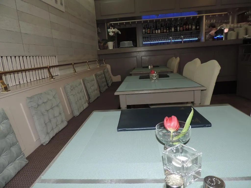 Le Petit Poete Hotel Echternach