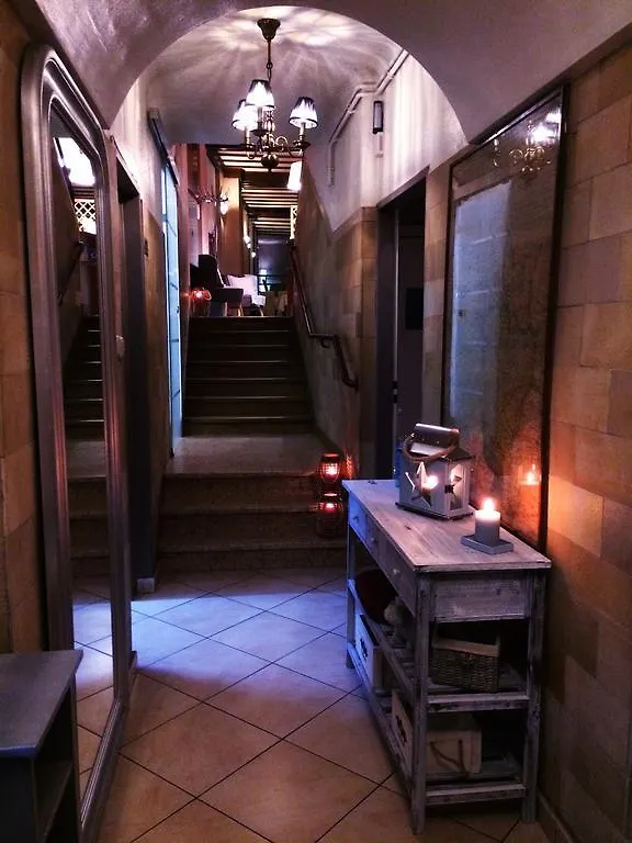 Le Petit Poete Hotel Echternach