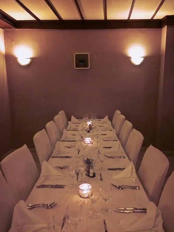 Le Petit Poete Hotel Echternach